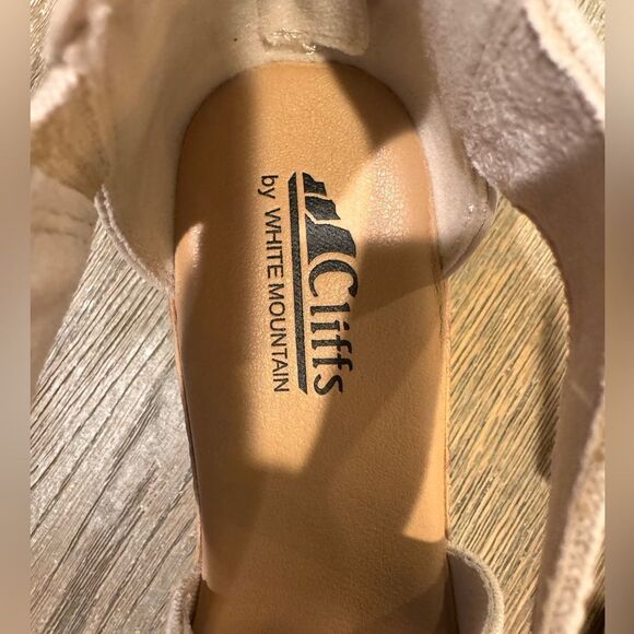 Cliffs by white mountain wedges/ sandals - Picture 6 of 7